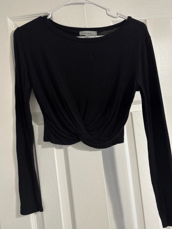 gaze Tops - Black Twist-Knot Long Sleeve Crop Top